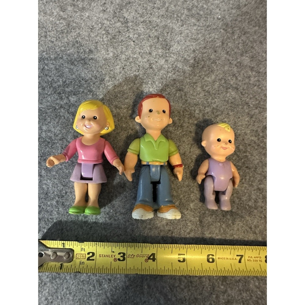 Fisher Price My First‎ Dollhouse Dolls People Mom Dad Baby Figures Pretend Play